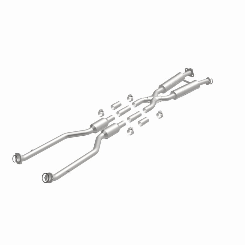 MagnaFlow 13-15 Lexus IS350 3.5L California Grade CARB Compliant Direct-Fit Catalytic Converter