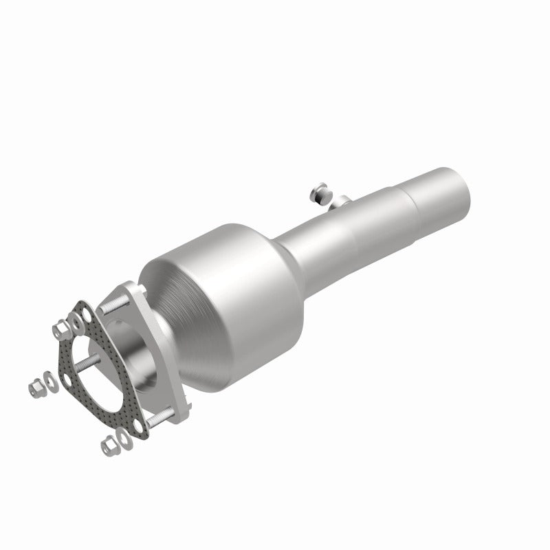 MagnaFlow 14-19 Range Rover Evoque/Discovery Sport 2.0 Rear Direct-Fit Catalytic Converter