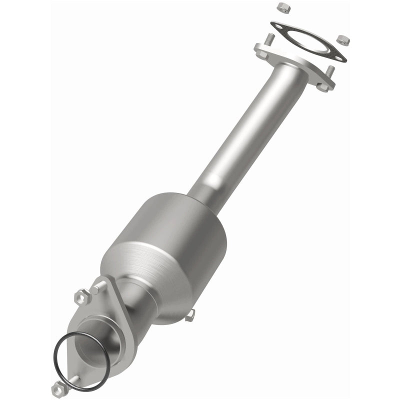 MagnaFlow 16-19 Infiniti Q50 3.0L Rear Left Underbody Direct-Fit Catalytic Converter