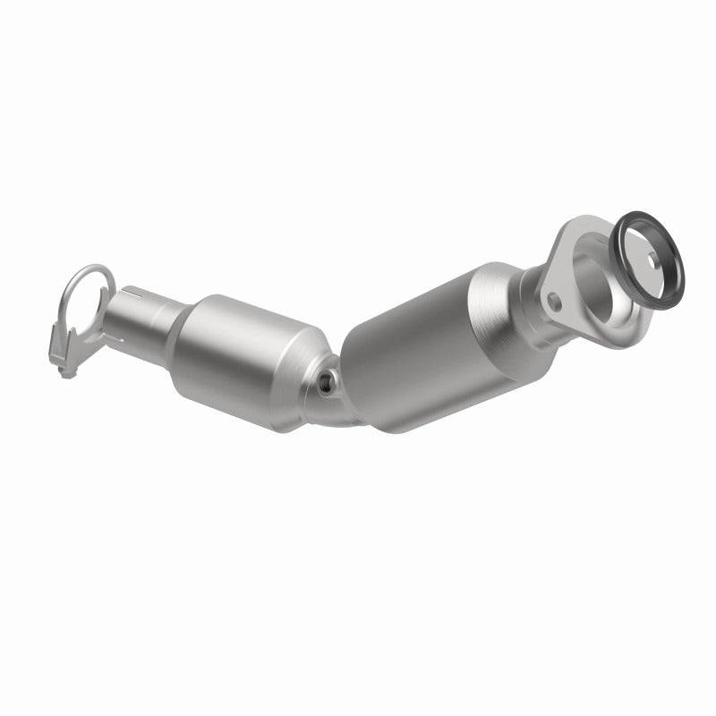 Magnaflow Conv DF 2010-2015 Prius L4 1.8 OEM Underbody
