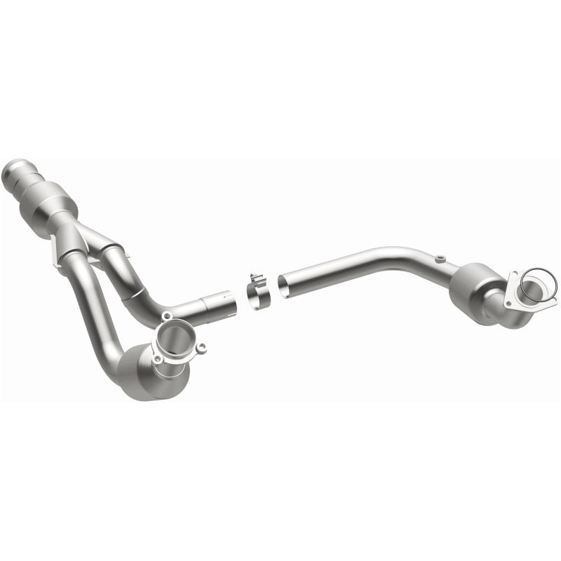 Magnaflow 11-15 GMC Yukon 6.2L Direct Fit Converter