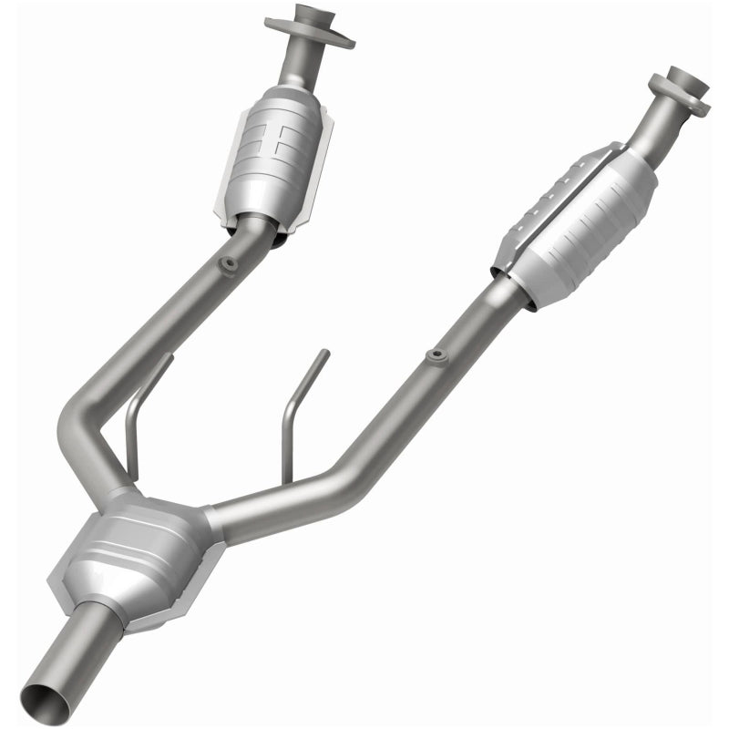 MagnaFlow Conv DF 96-97 Mercury Cougar 3.8L