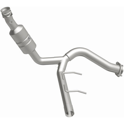 Magnaflow Conv DF 2009 f-150 V8 5.4 OEM Underbody