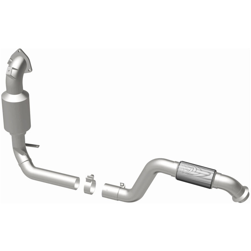 Magnaflow Conv DF 2014-2017 CLA250 L4 2 OEM Underbody