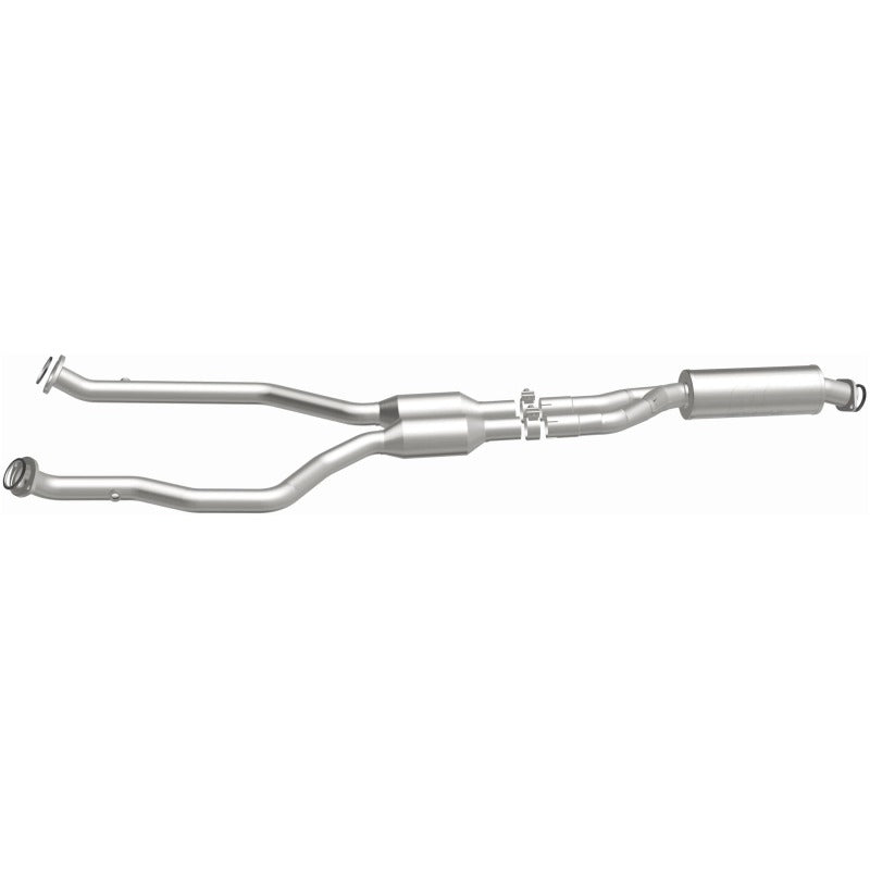 MagnaFlow 07-13 Lexus IS250 2.5L California Grade CARB Compliant Direct-Fit Catalytic Converter